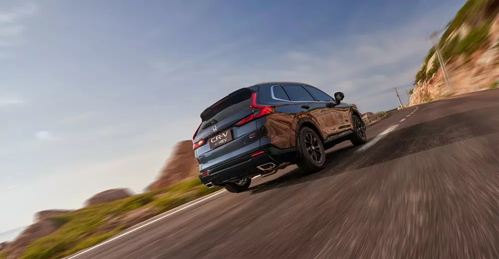 Honda CR-V Hybrid 2026 ch&iacute;nh thức được c&ocirc;ng bố gi&aacute; tại Việt Nam, rẻ hơn đời cũ - Ảnh 2.