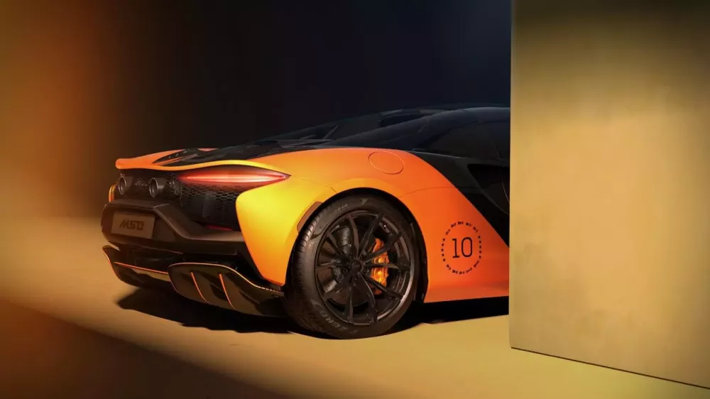 Ra mắt McLaren Artura MCL39 Champion Edition m&agrave;u cam Myanmar nổi bật, giới hạn 10 chiếc- Ảnh 3.