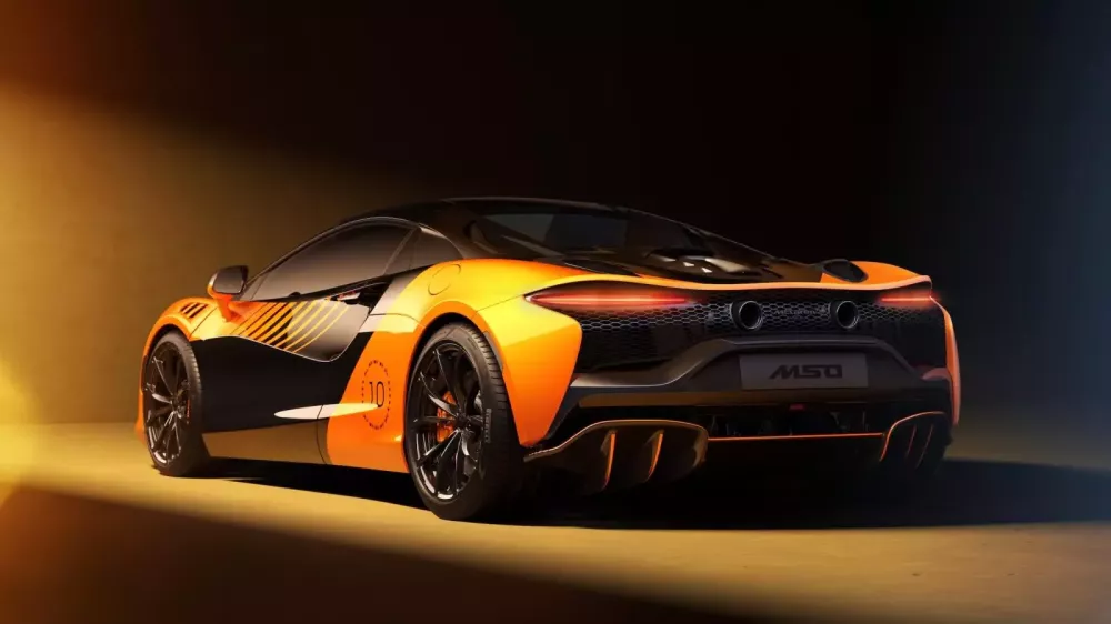 Ra mắt McLaren Artura MCL39 Champion Edition m&agrave;u cam Myanmar nổi bật, giới hạn 10 chiếc- Ảnh 2.