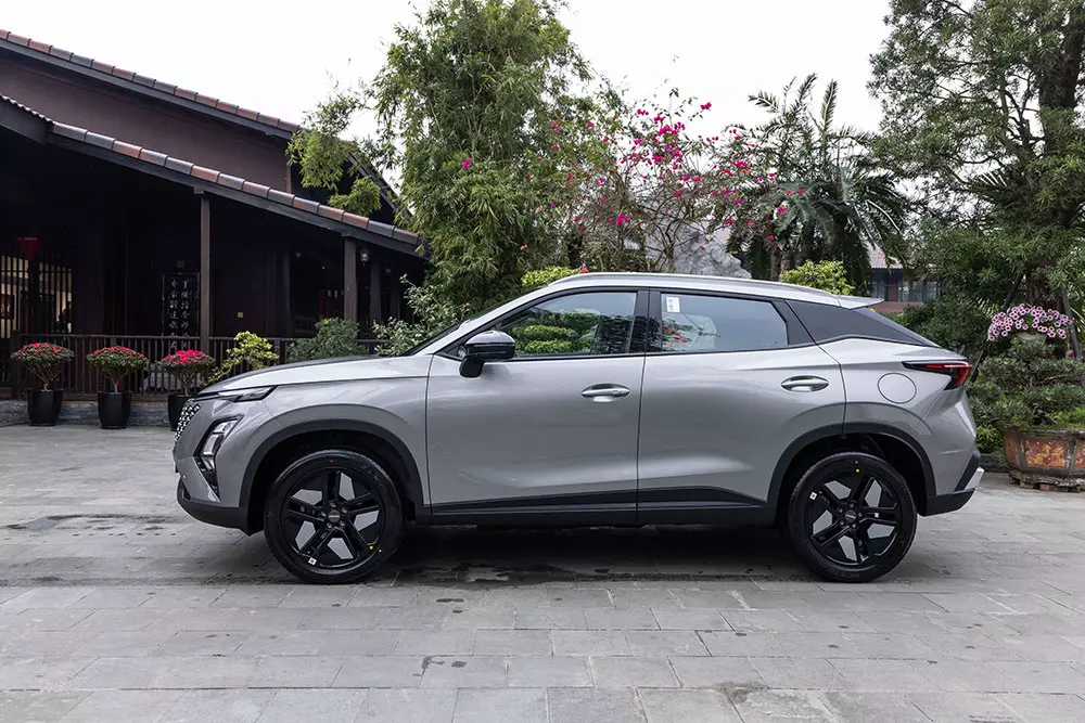 Omoda C5 Hybrid đặt ch&acirc;n đến Việt Nam, c&oacute; thể chạy 930 km chỉ với 1 b&igrave;nh xăng - Ảnh 12.