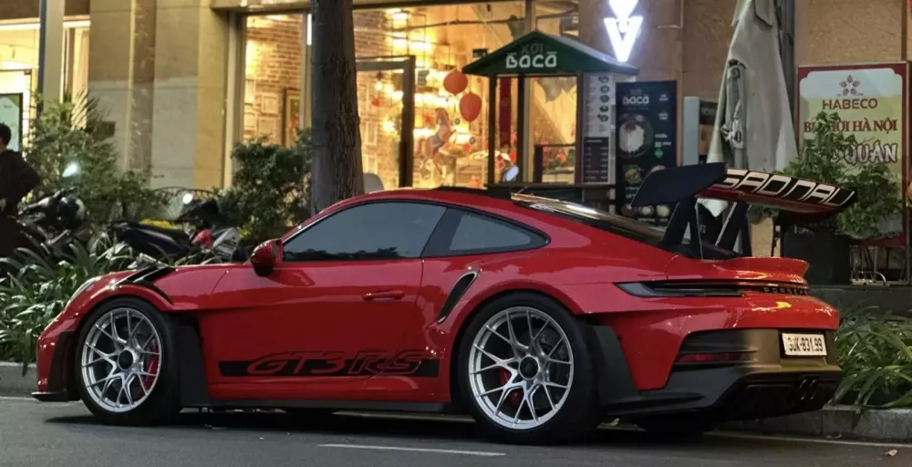Cận cảnh Porsche 911 GT3 RS 992 thuộc sở hữu của Gen Z ở H&agrave; Nội- Ảnh 3.