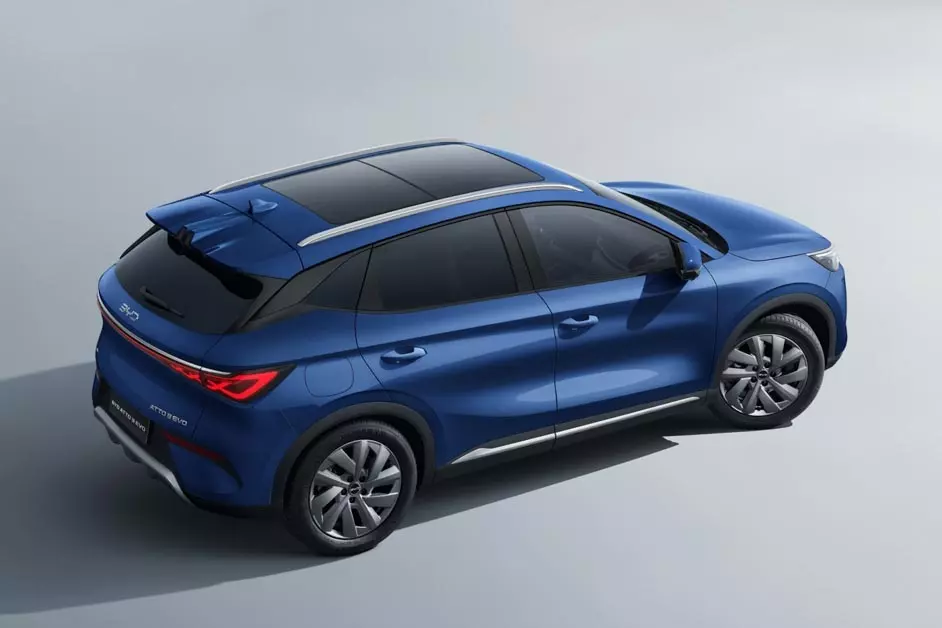 BYD Atto 3 Evo ra mắt với hệ dẫn động 4 bánh và sạc nhanh hơn - Ảnh 4. BYD Atto 3 Evo ra mắt với hệ dẫn động 4 bánh và sạc nhanh hơn - Ảnh 4.