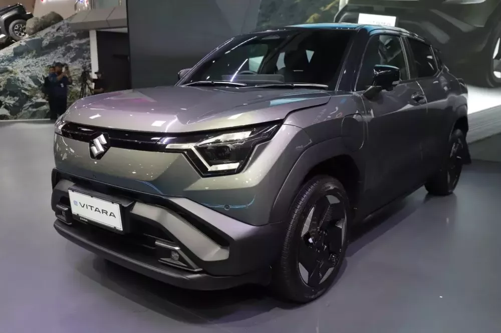 SUV cỡ B Suzuki e Vitara ch&iacute;nh thức được b&aacute;n tại Đ&ocirc;ng Nam &Aacute; với gi&aacute; g&acirc;y tranh c&atilde;i - Ảnh 3.