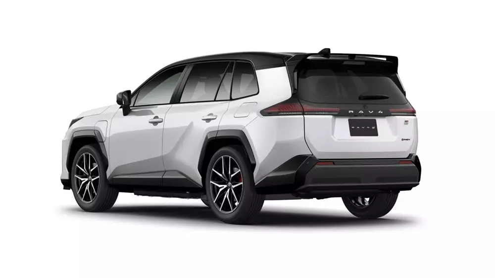 Mẫu SUV b&aacute;n chạy nhất của Toyota c&oacute; thể cấp điện cho một gia đ&igrave;nh trong v&ograve;ng 1 tuần - Ảnh 2.