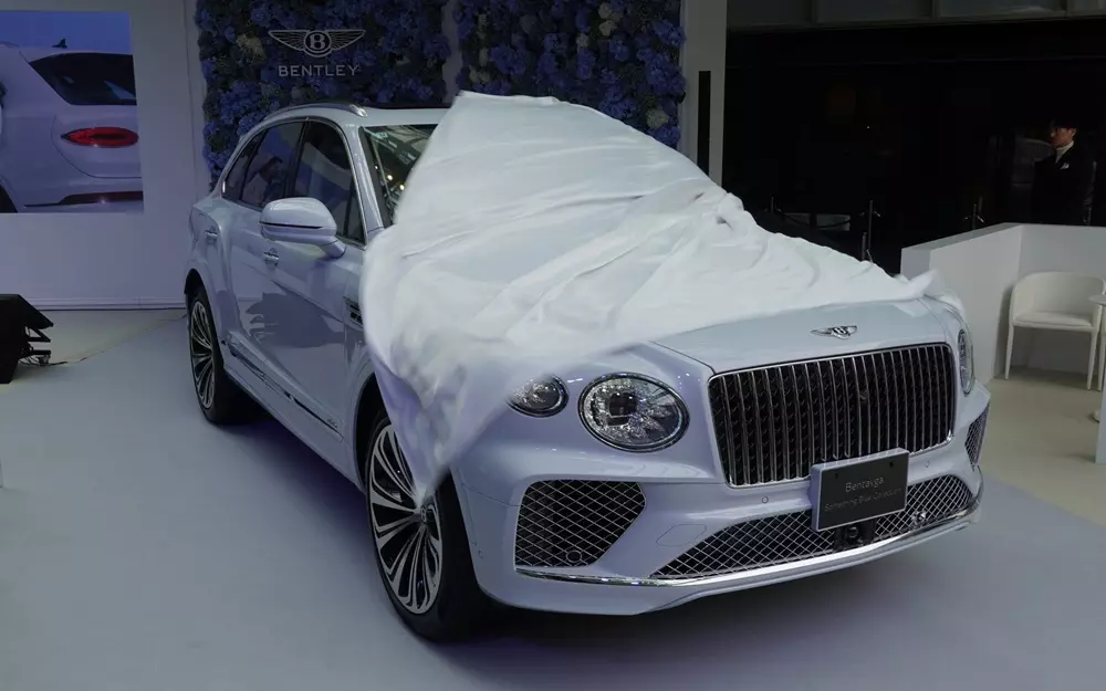 Ngắm hình ảnh "bằng xương bằng thịt" của Bentley Bentayga phiên bản dành cho phái nữ - Ảnh 3. Ngắm hình ảnh "bằng xương bằng thịt" của Bentley Bentayga phiên bản dành cho phái nữ - Ảnh 3.