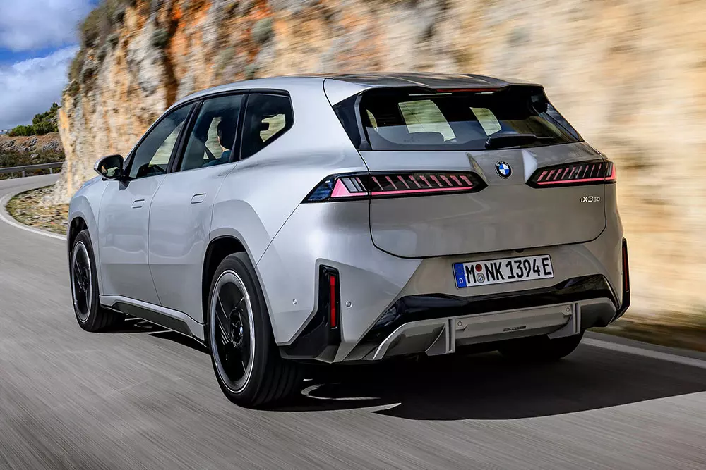 SUV điện hiện đang "ch&aacute;y h&agrave;ng" của BMW rục rịch cập bến Đ&ocirc;ng Nam &Aacute; v&agrave;o th&aacute;ng sau - Ảnh 2.