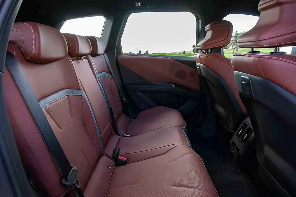 SUV điện hiện đang "ch&aacute;y h&agrave;ng" của BMW rục rịch cập bến Đ&ocirc;ng Nam &Aacute; v&agrave;o th&aacute;ng sau - Ảnh 5.
