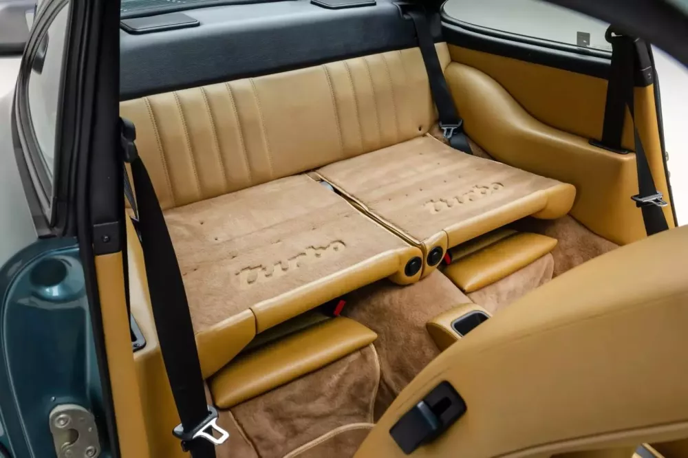 M&ecirc; mệt với chiếc Porsche 911 Turbo đời 1991 trong t&igrave;nh trạng ho&agrave;n hảo, chỉ mới chạy 16.000 dặm- Ảnh 12.