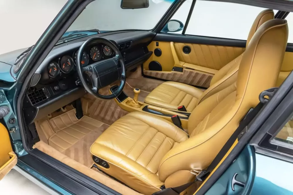M&ecirc; mệt với chiếc Porsche 911 Turbo đời 1991 trong t&igrave;nh trạng ho&agrave;n hảo, chỉ mới chạy 16.000 dặm- Ảnh 8.