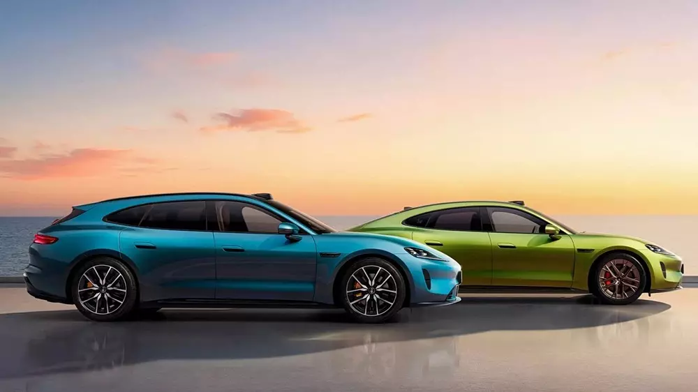 Xe điện "mới toanh" SAIC Z7 gây tranh cãi vì thiết kế "vay mượn" từ Porsche Taycan và Xiaomi SU7 - Ảnh 2. Xe điện "mới toanh" SAIC Z7 gây tranh cãi vì thiết kế "vay mượn" từ Porsche Taycan và Xiaomi SU7 - Ảnh 2.