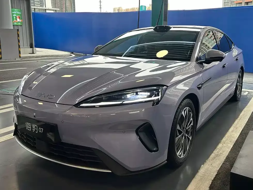 BYD Seal 07 EV 2026 tr&igrave;nh l&agrave;ng, sạc nhanh như chớp, gi&aacute; khởi điểm dưới 600 triệu đồng - Ảnh 1.