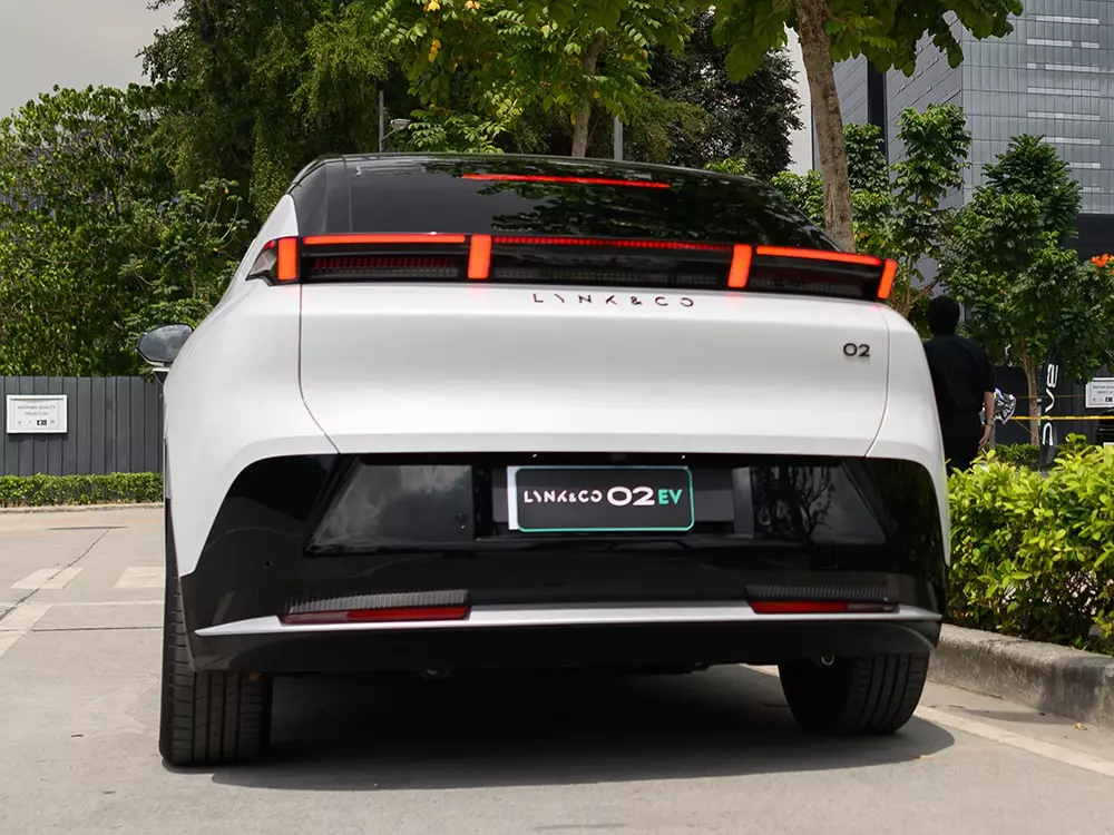 Đại l&yacute; Việt nhận cọc cho Lynk & Co 02, giao xe v&agrave;o qu&yacute; II, gi&aacute; chưa đến 1 tỷ đồng - Ảnh 4.