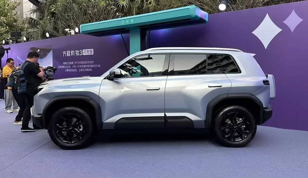Mẫu SUV cỡ C của BYD có thể bán ở Việt Nam ra mắt phiên bản sạc siêu nhanh, giá chưa đến 600 triệu - Ảnh 3. Mẫu SUV cỡ C của BYD có thể bán ở Việt Nam ra mắt phiên bản sạc siêu nhanh, giá chưa đến 600 triệu - Ảnh 3.