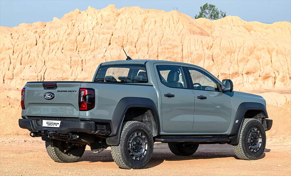 Cận cảnh Ford Ranger Super Duty d&agrave;nh cho Đ&ocirc;ng Nam &Aacute;: d&ugrave;ng m&aacute;y dầu V6, gi&aacute; &iacute;t nhất 1,31 tỷ đồng - Ảnh 7.