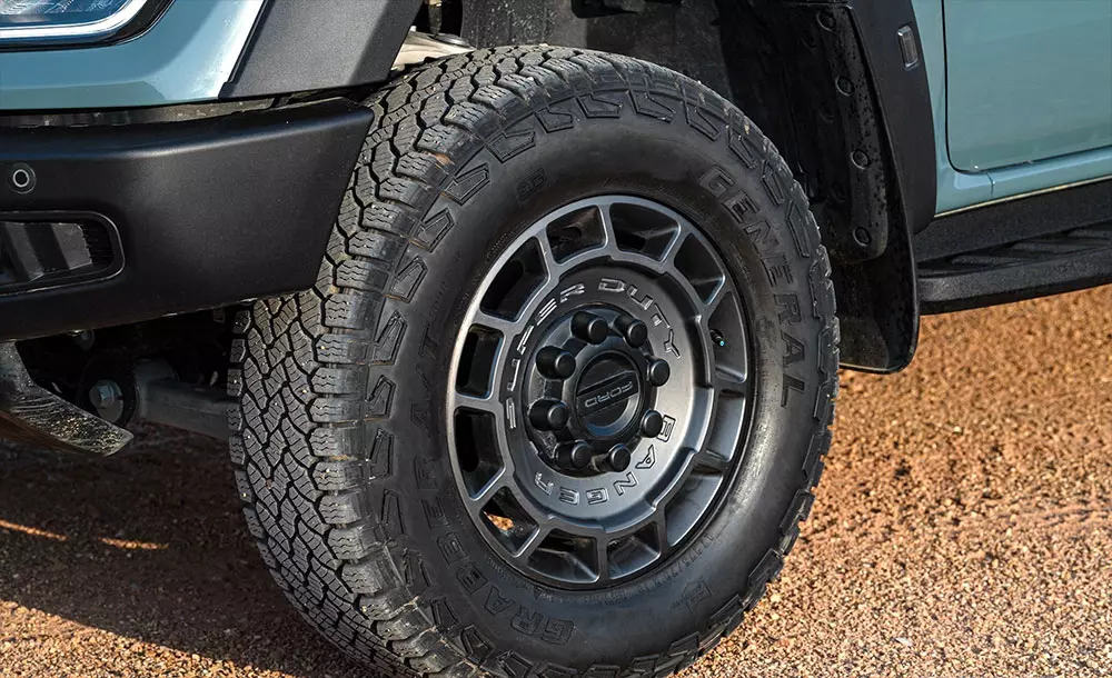 Cận cảnh Ford Ranger Super Duty d&agrave;nh cho Đ&ocirc;ng Nam &Aacute;: d&ugrave;ng m&aacute;y dầu V6, gi&aacute; &iacute;t nhất 1,31 tỷ đồng - Ảnh 6.