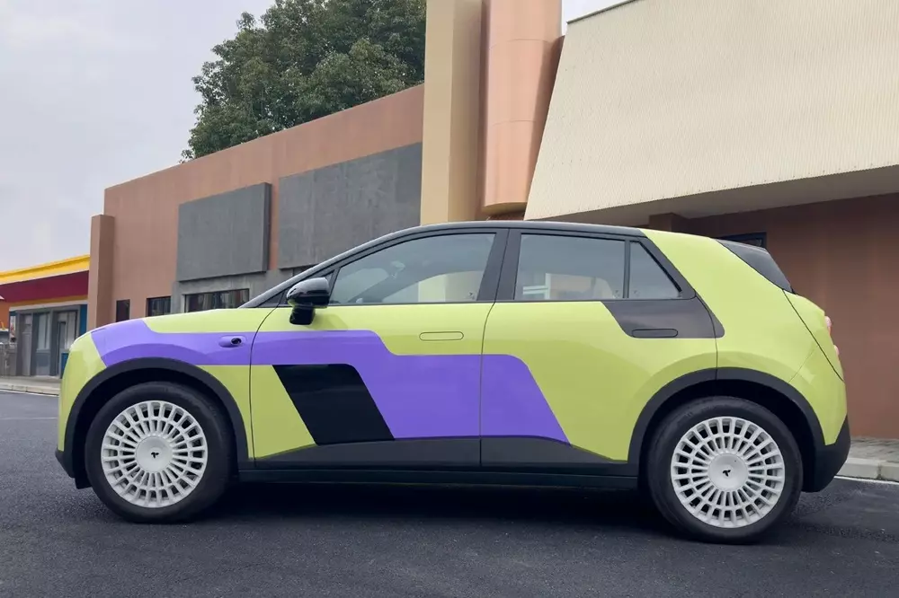 V&eacute;n m&agrave;n phi&ecirc;n bản đặc biệt của &ocirc; t&ocirc; điện gi&aacute; rẻ Nio Firefly với nắp ca-p&ocirc; mở bằng c&aacute;ch g&otilde; tay - Ảnh 3.