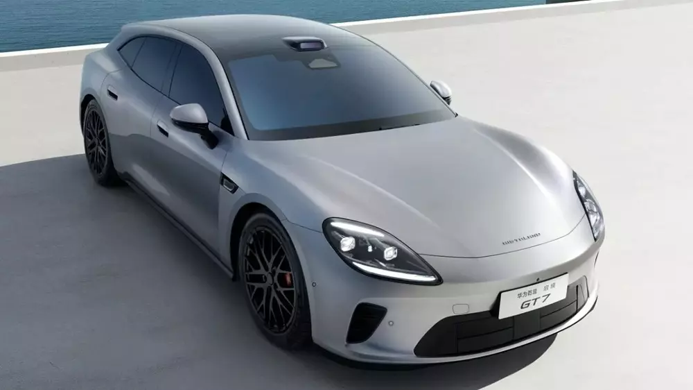 Sau Range Rover, đến lượt Porsche Taycan trở th&agrave;nh khu&ocirc;n mẫu để "đ&uacute;c" &ocirc; t&ocirc; điện Trung Quốc - Ảnh 4.