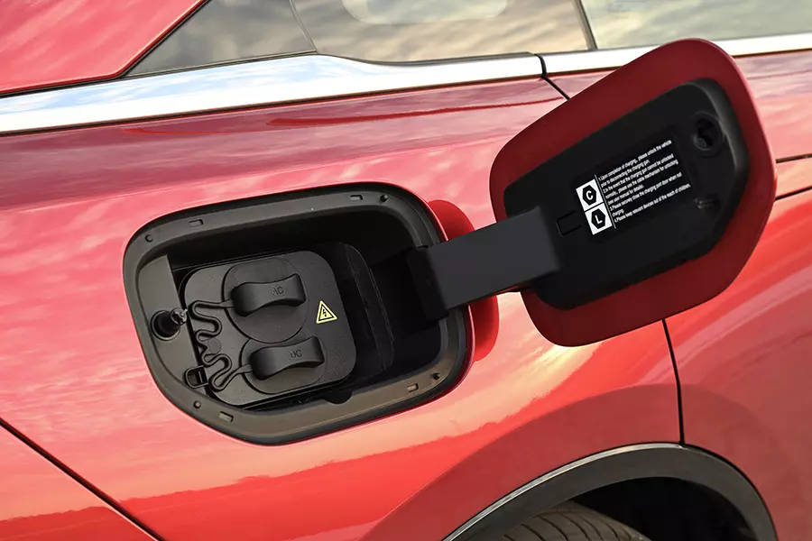 Mazda 6e - sedan hạng trung thay thế Mazda6 - đ&atilde; được chốt gi&aacute; tại Th&aacute;i Lan - Ảnh 10.