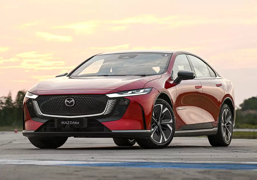 Mazda 6e - sedan hạng trung thay thế Mazda6 - đ&atilde; được chốt gi&aacute; tại Th&aacute;i Lan - Ảnh 1.