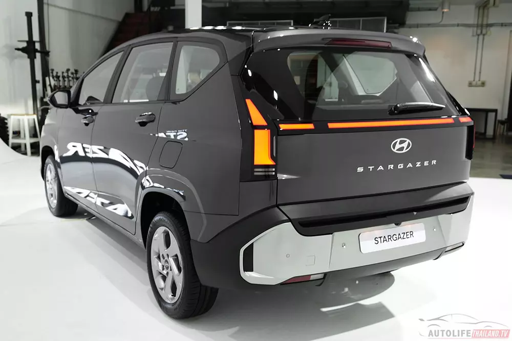 Hyundai Stargazer 2026 ra mắt Th&aacute;i Lan trước khi về Việt Nam, nội thất 6 chỗ, th&ecirc;m t&iacute;nh năng an to&agrave;n - Ảnh 16.
