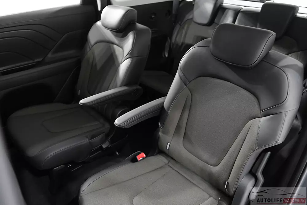 Hyundai Stargazer 2026 ra mắt Th&aacute;i Lan trước khi về Việt Nam, nội thất 6 chỗ, th&ecirc;m t&iacute;nh năng an to&agrave;n - Ảnh 6.