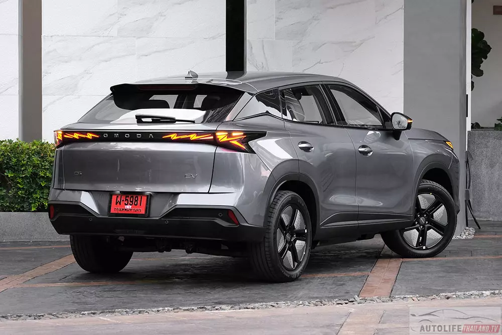 V&eacute;n m&agrave;n Omoda C5 EV 2026 với thiết kế mới, phạm vi di chuyển sau 1 lần sạc giảm mạnh - Ảnh 2.