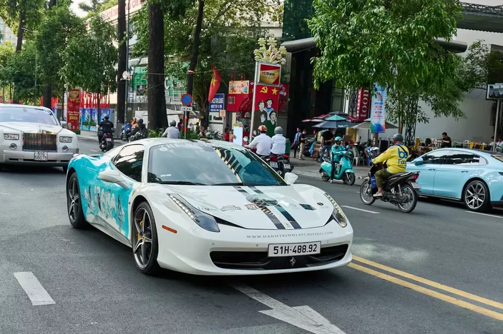 Dàn siêu xe và SUV “chất lừ” chinh phục 5.000 km cùng hành trình từ trái tim 2026 - Ảnh 5. Dàn siêu xe và SUV “chất lừ” chinh phục 5.000 km cùng hành trình từ trái tim 2026 - Ảnh 5.