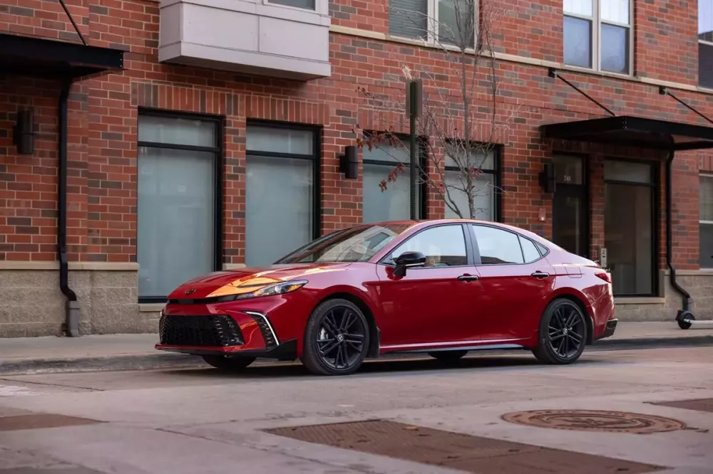 Mazda tụt mạnh trong bảng xếp hạng thương hiệu ô tô đáng tin cậy nhất vì mẫu xe sắp bán ở Việt Nam - Ảnh 1. Mazda tụt mạnh trong bảng xếp hạng thương hiệu ô tô đáng tin cậy nhất vì mẫu xe sắp bán ở Việt Nam - Ảnh 1.