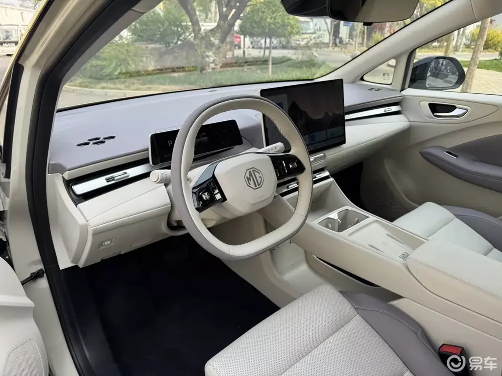 MG4 2026 ch&iacute;nh thức ra mắt, c&oacute; phi&ecirc;n bản d&ugrave;ng pin thể rắn với phạm vi hoạt động 510 km - Ảnh 5.