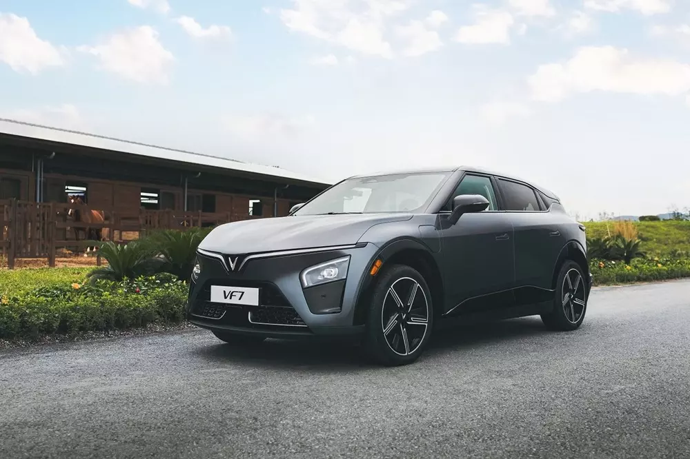 Doanh số SUV cỡ C th&aacute;ng 3/2026: Mitsubishi Destinator lần đầu ti&ecirc;n b&aacute;n vượt Mazda CX-5 - Ảnh 1.