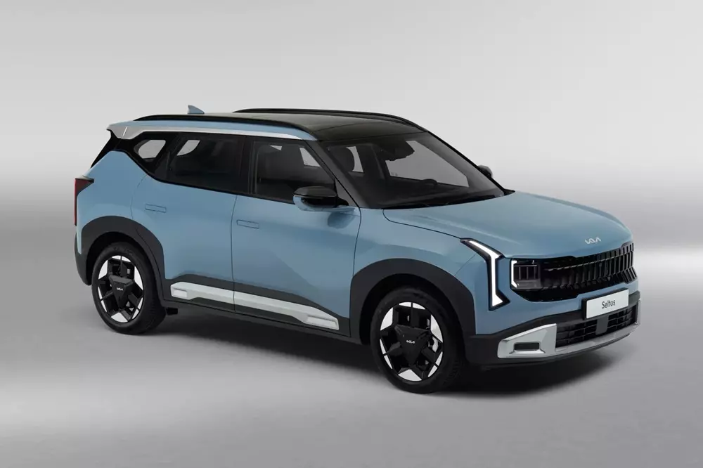 “Gà đẻ trứng vàng” của Kia lần đầu đến trời Âu, kích thước vượt Sportage, có phiên bản dẫn động 4 bánh - Ảnh 2. “Gà đẻ trứng vàng” của Kia lần đầu đến trời Âu, kích thước vượt Sportage, có phiên bản dẫn động 4 bánh - Ảnh 2.