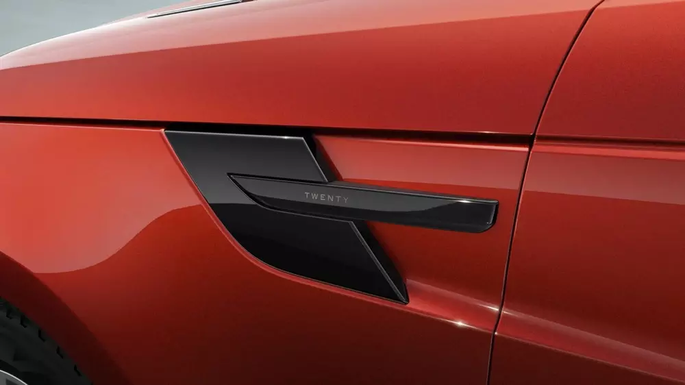 Range Rover Sport mới ra mắt Việt Nam được bổ sung phiên bản kỷ niệm 20 năm với màu cam hoài cổ - Ảnh 3. Range Rover Sport mới ra mắt Việt Nam được bổ sung phiên bản kỷ niệm 20 năm với màu cam hoài cổ - Ảnh 3.