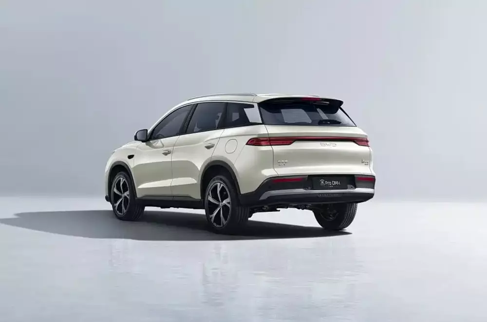 BYD Sealion 5 ra mắt phi&ecirc;n bản mới, chạy 301 km kh&ocirc;ng cần xăng, c&oacute; b&aacute;n ở Việt Nam? - Ảnh 3.