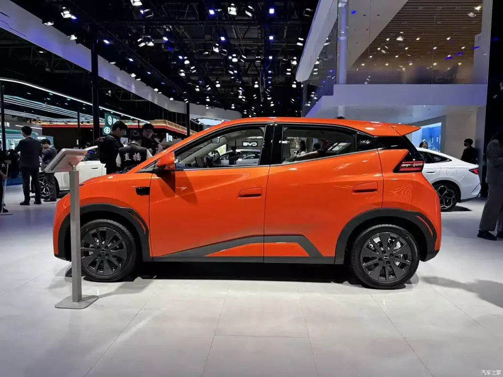 BYD Seagull 2026 c&oacute; camera tr&ecirc;n chắn b&ugrave;n trước