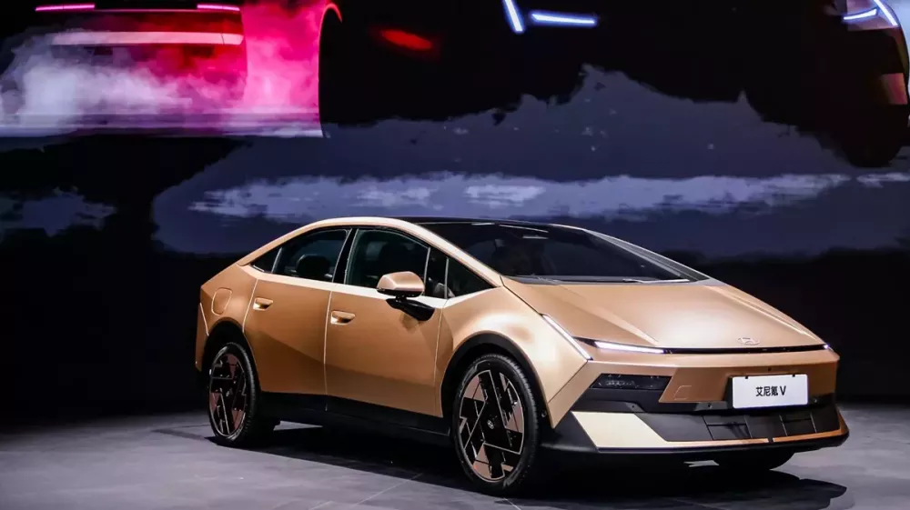 Xe điện Hyundai Ioniq V ho&agrave;n to&agrave;n mới ra mắt, thiết kế như Lamborghini