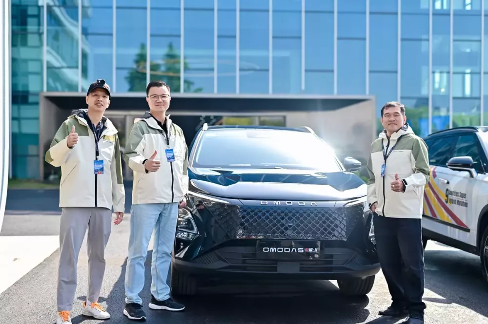 Omoda C5 SHS-H mới ra mắt Việt Nam chạy được gần 1.000 km chỉ với một b&igrave;nh xăng