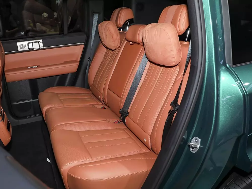 BYD ra mắt mẫu SUV hạng trung với khả năng sạc 9 ph&uacute;t, phạm vi hoạt động 755 km - Ảnh 8.