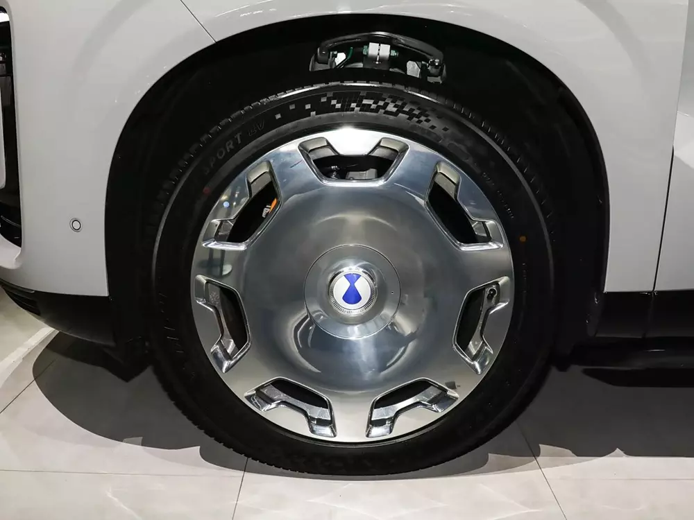 BYD Denza N9 - SUV đ&atilde; được đăng k&yacute; bảo hộ kiểu d&aacute;ng ở Việt Nam - c&oacute; th&ecirc;m phi&ecirc;n bản sạc 9 ph&uacute;t mới - Ảnh 3.