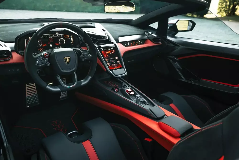 Si&ecirc;u xe mui trần Lamborghini Fenomeno Roadster c&oacute; gi&aacute; gần 155 tỷ đồng nhưng đ&atilde; "ch&aacute;y h&agrave;ng" - Ảnh 6.