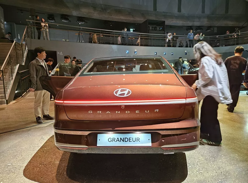 Hyundai Grandeur 2026 vẫn d&ugrave;ng động cơ cũ