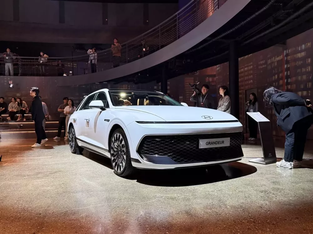 Hyundai Grandeur 2026 c&oacute; th&ecirc;m nhiều c&ocirc;ng nghệ tiện nghi v&agrave; an to&agrave;n mới