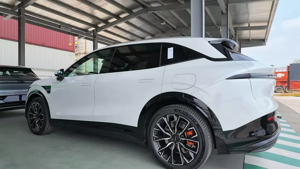 SUV cỡ trung Zeekr 7X đã có mặt tại Việt Nam, ngày ra mắt không còn xa SUV cỡ trung Zeekr 7X đã có mặt tại Việt Nam, ngày ra mắt không còn xa