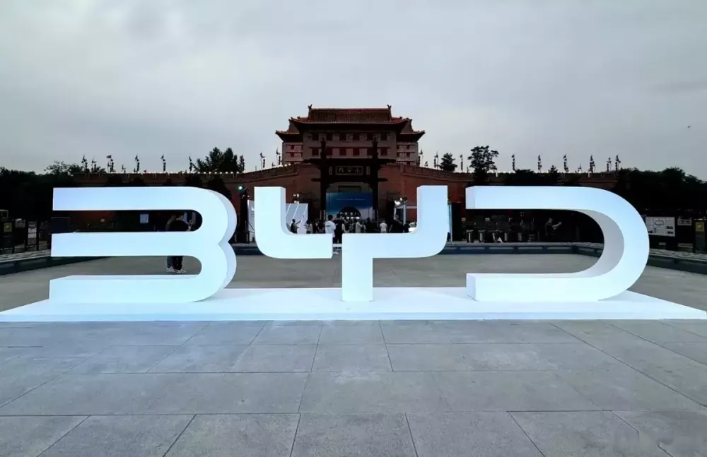 Đăng video nghi ngờ pin của xe BYD, nhà sáng tạo nội dung phải bồi thường 7 tỷ đồng - Ảnh 1. Đăng video nghi ngờ pin của xe BYD, nhà sáng tạo nội dung phải bồi thường 7 tỷ đồng - Ảnh 1.