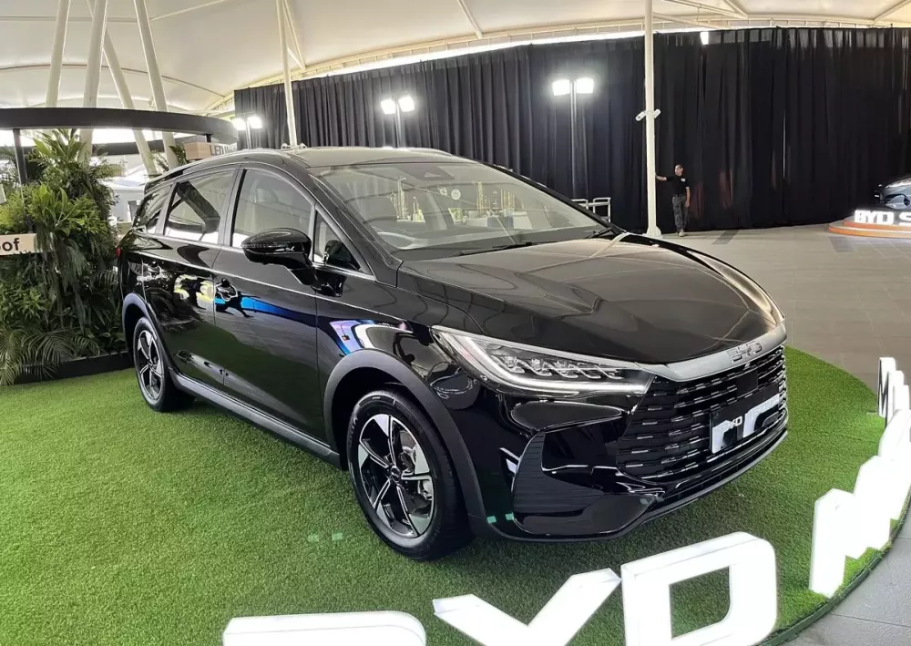 Mẫu MPV 7 chỗ BYD M6 đang b&aacute;n ở Việt Nam c&oacute; th&ecirc;m phi&ecirc;n bản chỉ ti&ecirc;u thụ 1,53 l&iacute;t xăng/100 km - Ảnh 8.