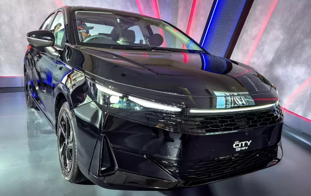 Honda City 2026 ch&iacute;nh thức ra mắt với m&agrave;n h&igrave;nh lớn hơn, th&ecirc;m camera 360 độ v&agrave; chỉ "ăn" 3,6 l&iacute;t/100 km - Ảnh 10.