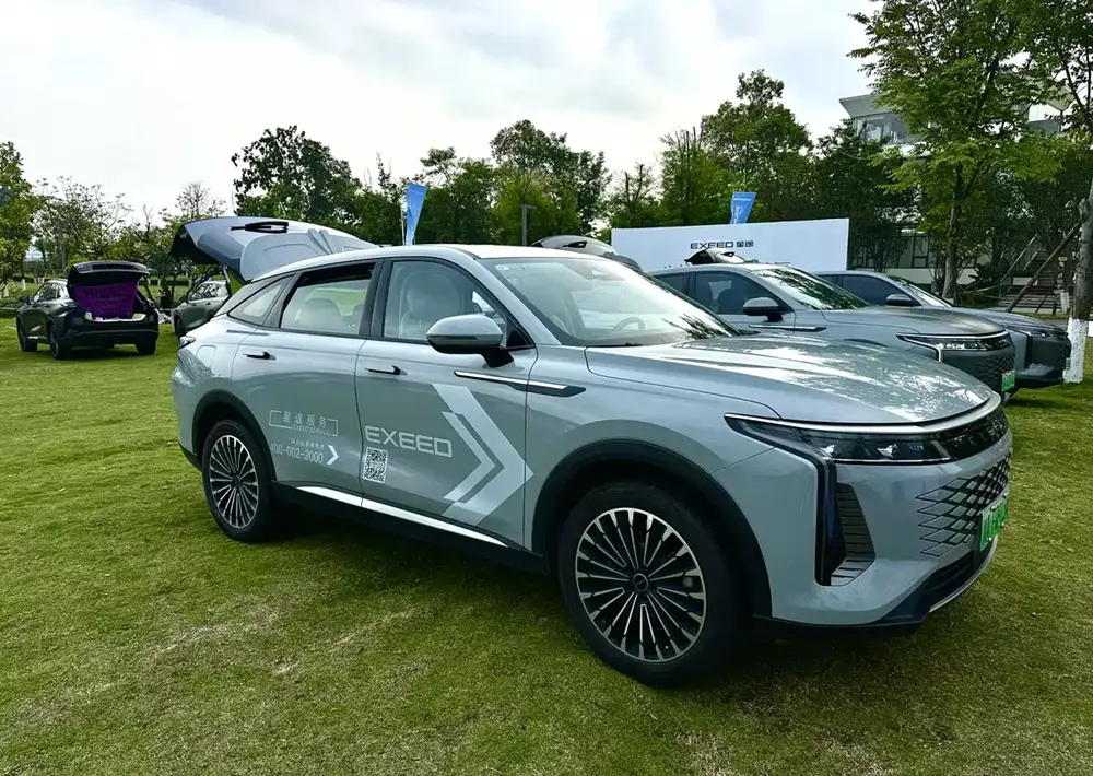SUV hạng trung Omoda C9 2027 tr&igrave;nh l&agrave;ng