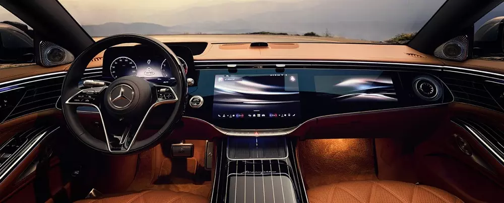 Khoang lái của Mercedes-Maybach S-Class 2026 Khoang lái của Mercedes-Maybach S-Class 2026