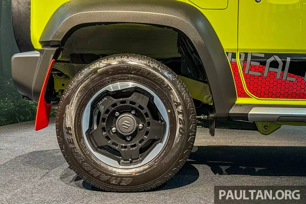Suzuki Jimny Rhino Plus sở hữu thiết kế m&acirc;m ri&ecirc;ng