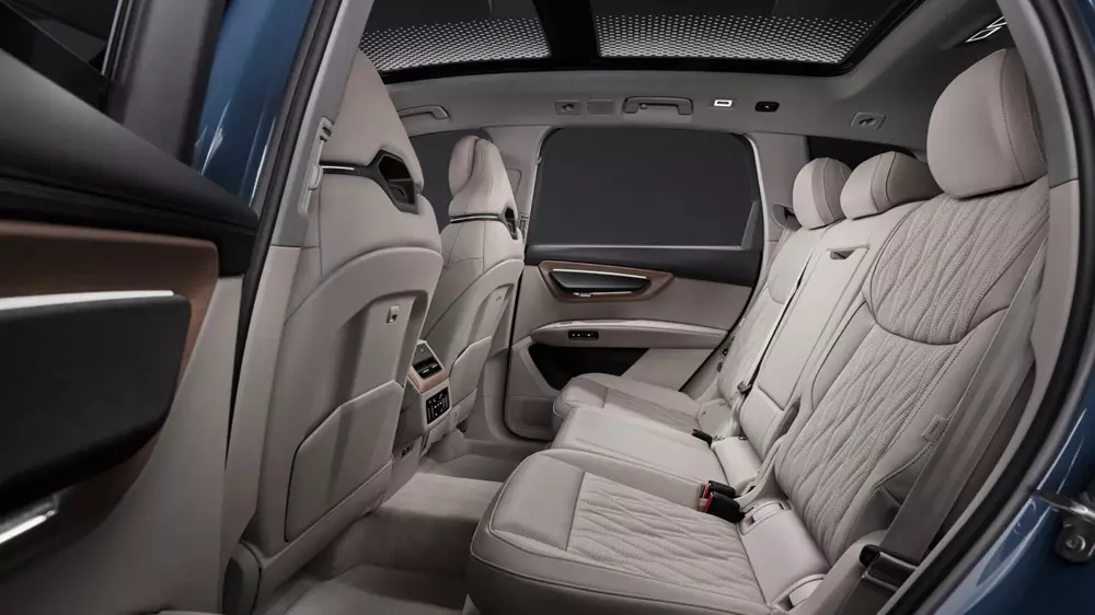 Nội thất 7 chỗ của Audi Q7 2026 d&agrave;nh cho ch&acirc;u &Acirc;u