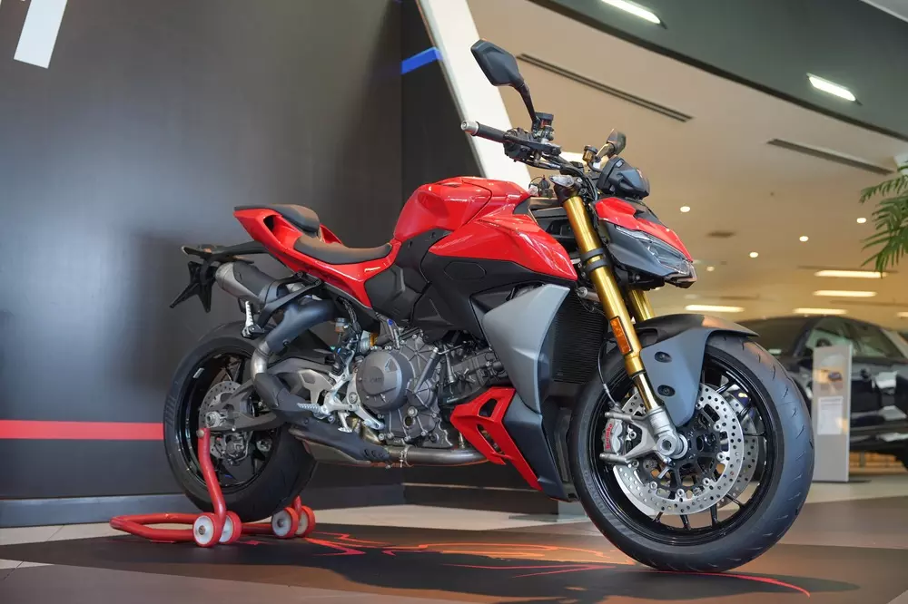 Ducati Panigale V2 S và Streetfighter V2 S ra mắt Việt Nam với động cơ V12, giá từ 629 triệu đồng - Ảnh 3. Ducati Panigale V2 S và Streetfighter V2 S ra mắt Việt Nam với động cơ V12, giá từ 629 triệu đồng - Ảnh 3.